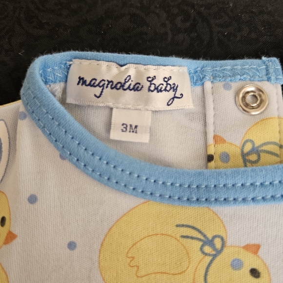 NWT "Mangnolia Baby Bunny Ears Printed Playsuit." 3 Months - Picture 7 of 8